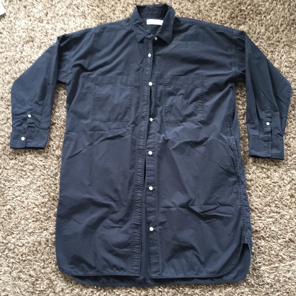 Everlane Black button down shirt Size 10